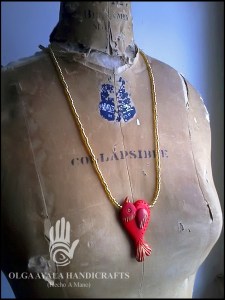 Show your love for birds with this pendant from my “Matters of the Heart” collection. Individually handcrafted in polymer clay, strung on a 26″ necklace of golden glass beads, and signed by me. “Matters of the Heart” And remember… Hearts always matter. 